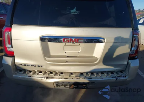 2016 GMC Yukon Xl Denali z USA, uszkodzony, nr VIN 1GKS2HKJ0GR178363